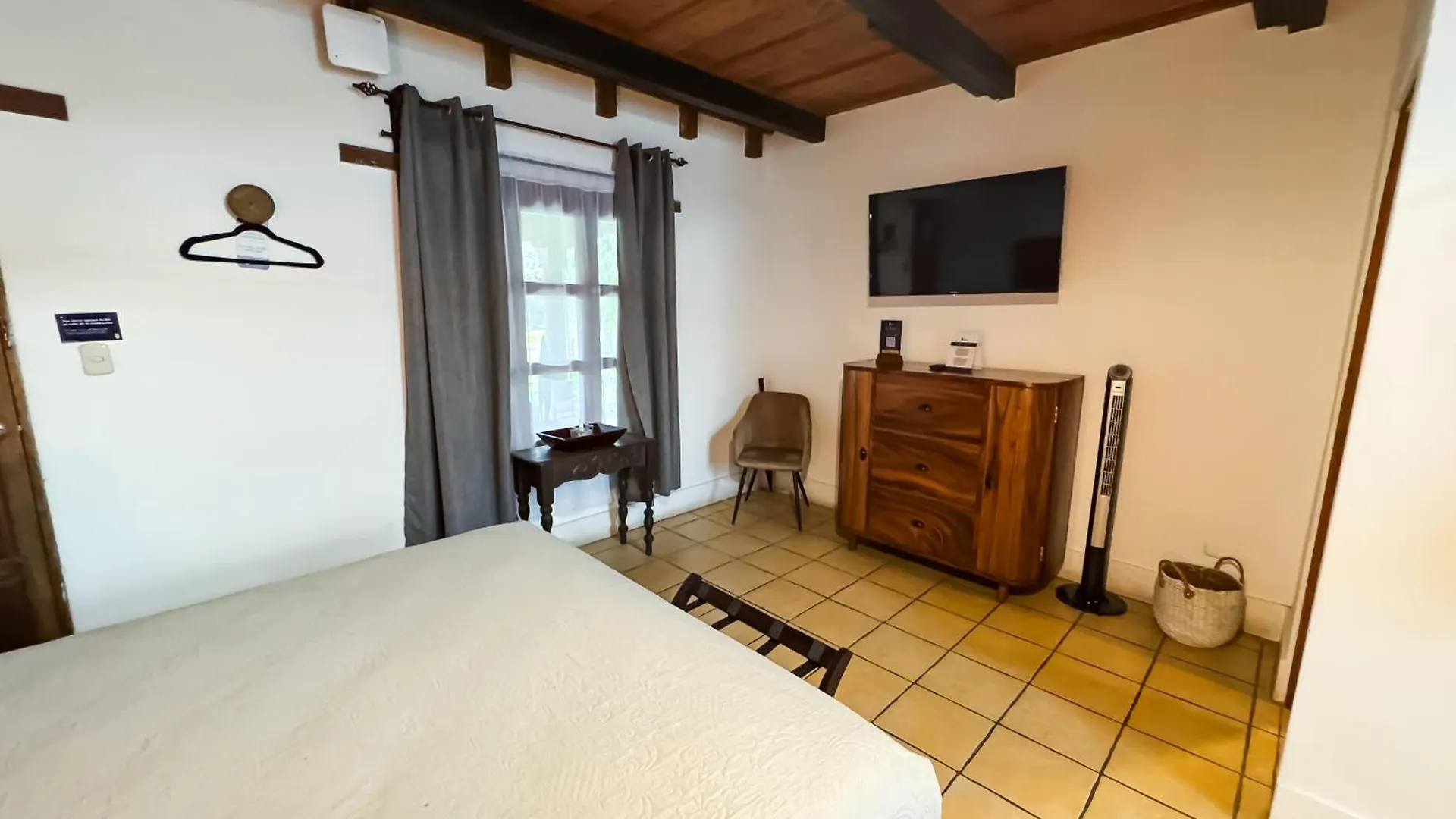 Hotel Cacique Real Antigua