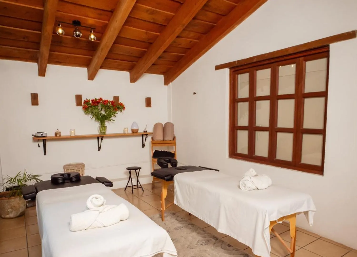 Hotel Cacique Real Antigua Guatemala