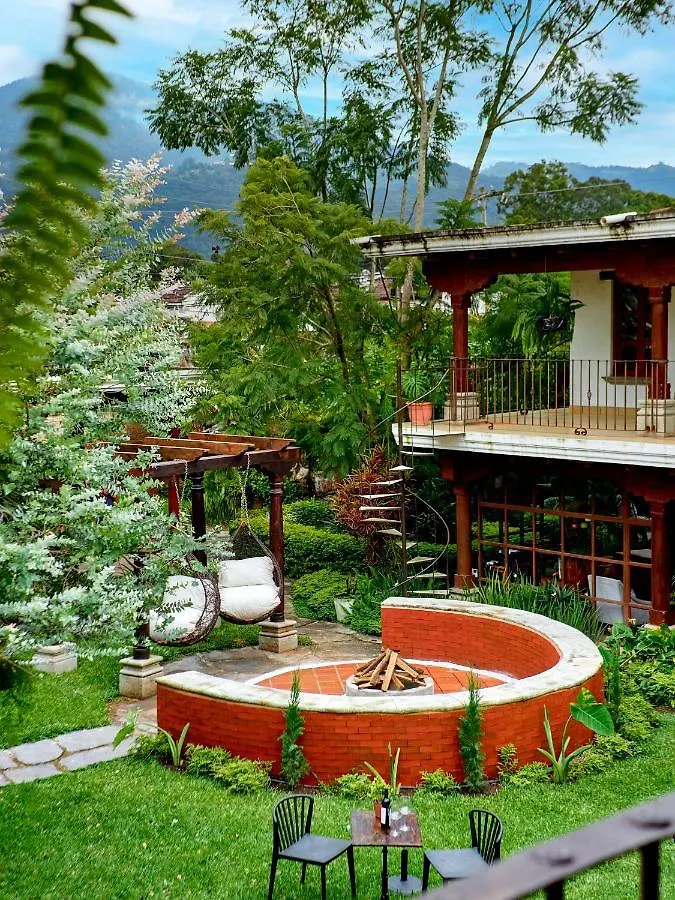 Hotel Cacique Real Antigua 0*,